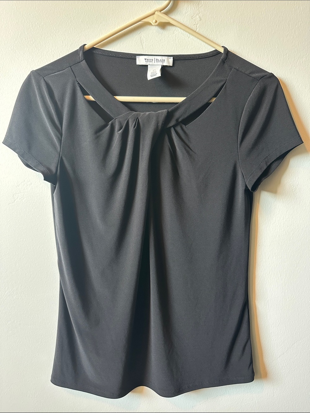 WHITE HOUSE BLACK MARKET Black Short-Sleeve Twist-Detail Top